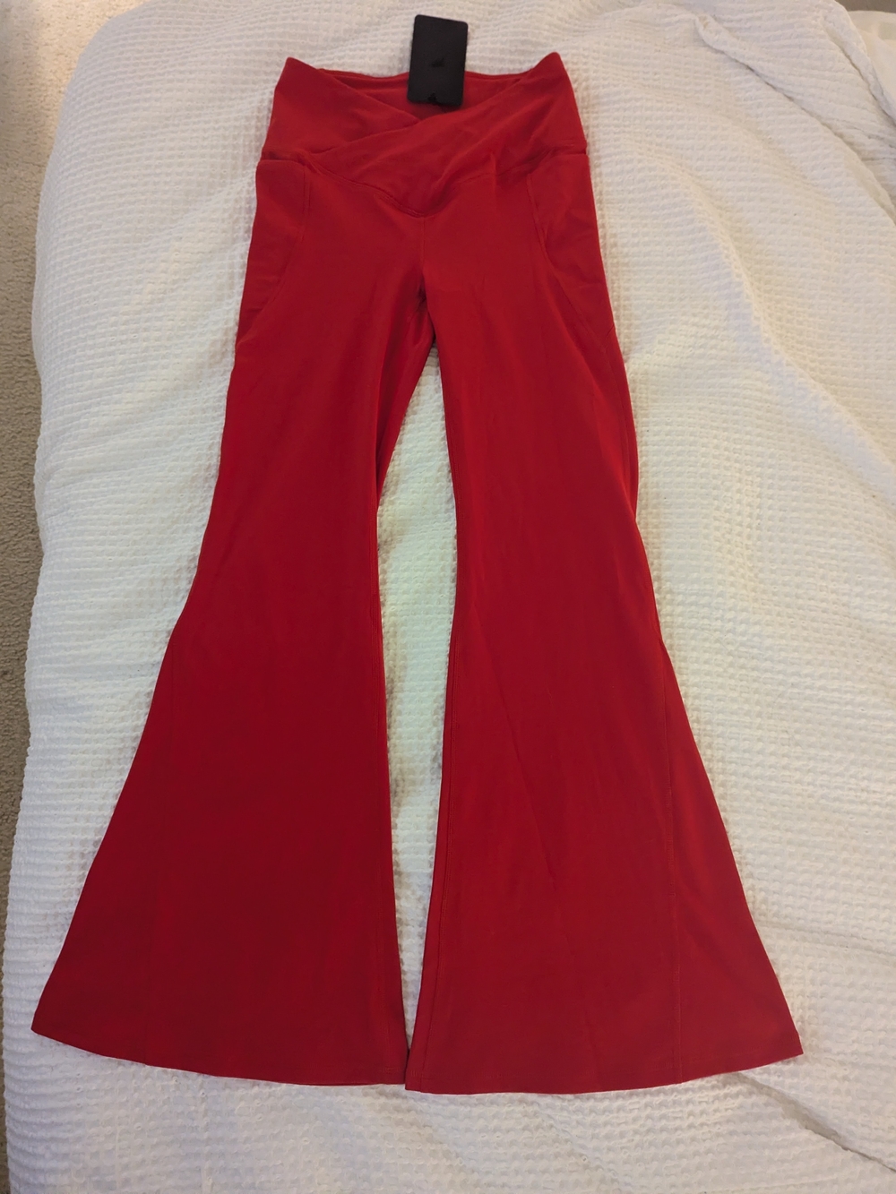 NWT Fabletics Red High-Rise Flare Leggings with V-Waist - Short Length